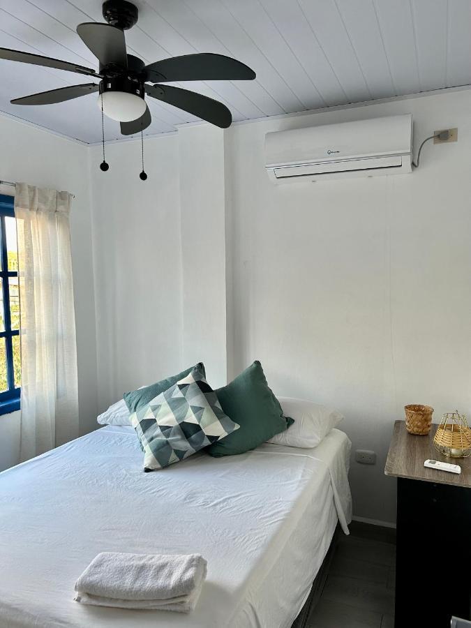 Athena Garden Hotel Tela Luaran gambar